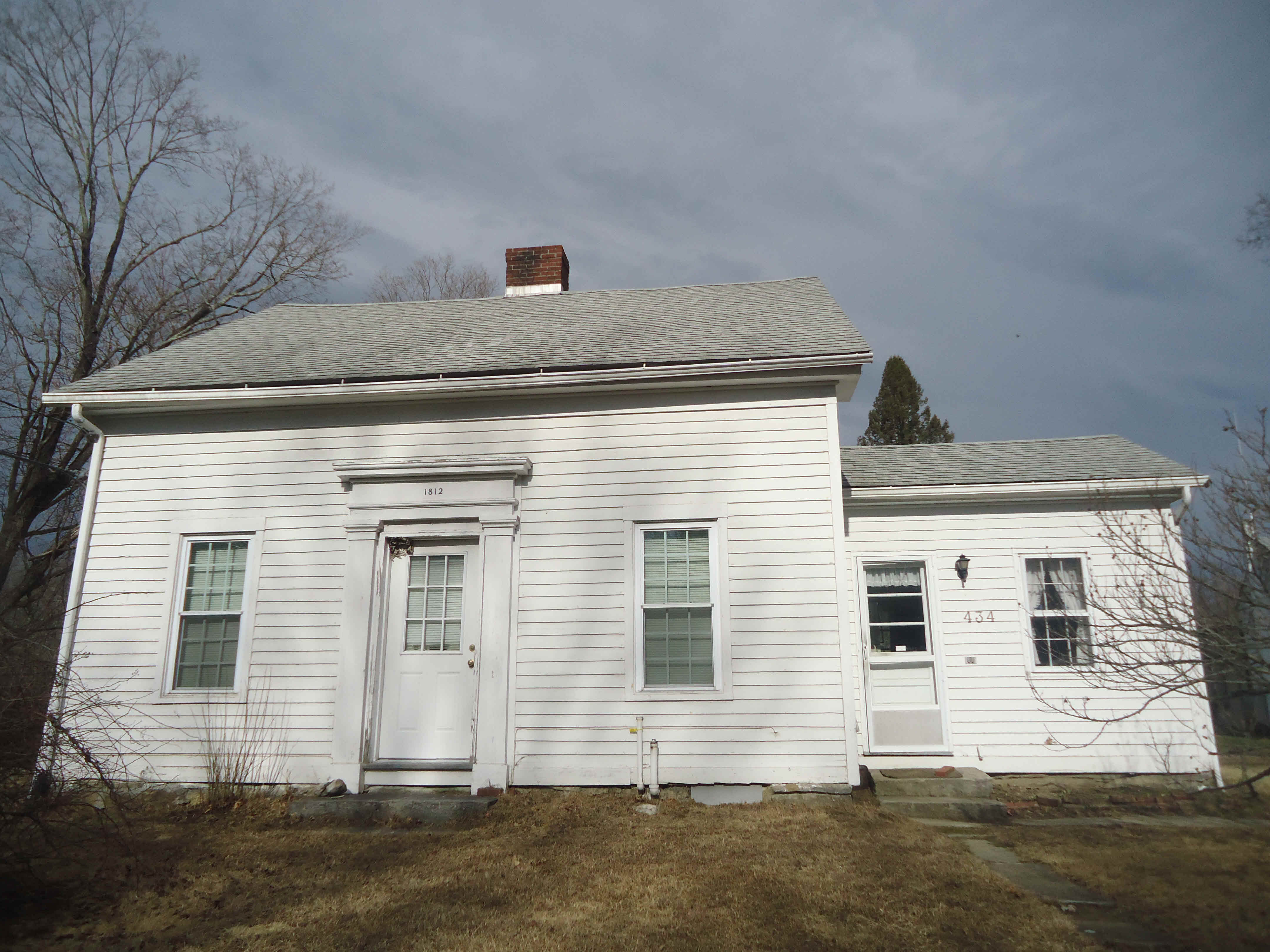 Building photograph for 434 HUT HILL RD